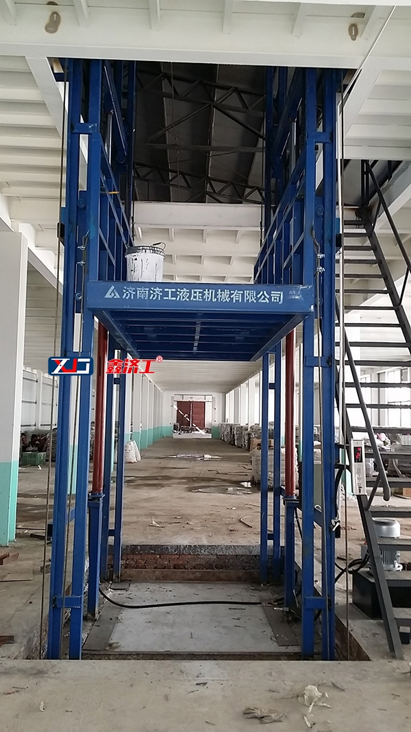 1578710274214388.jpg 升降機(jī)