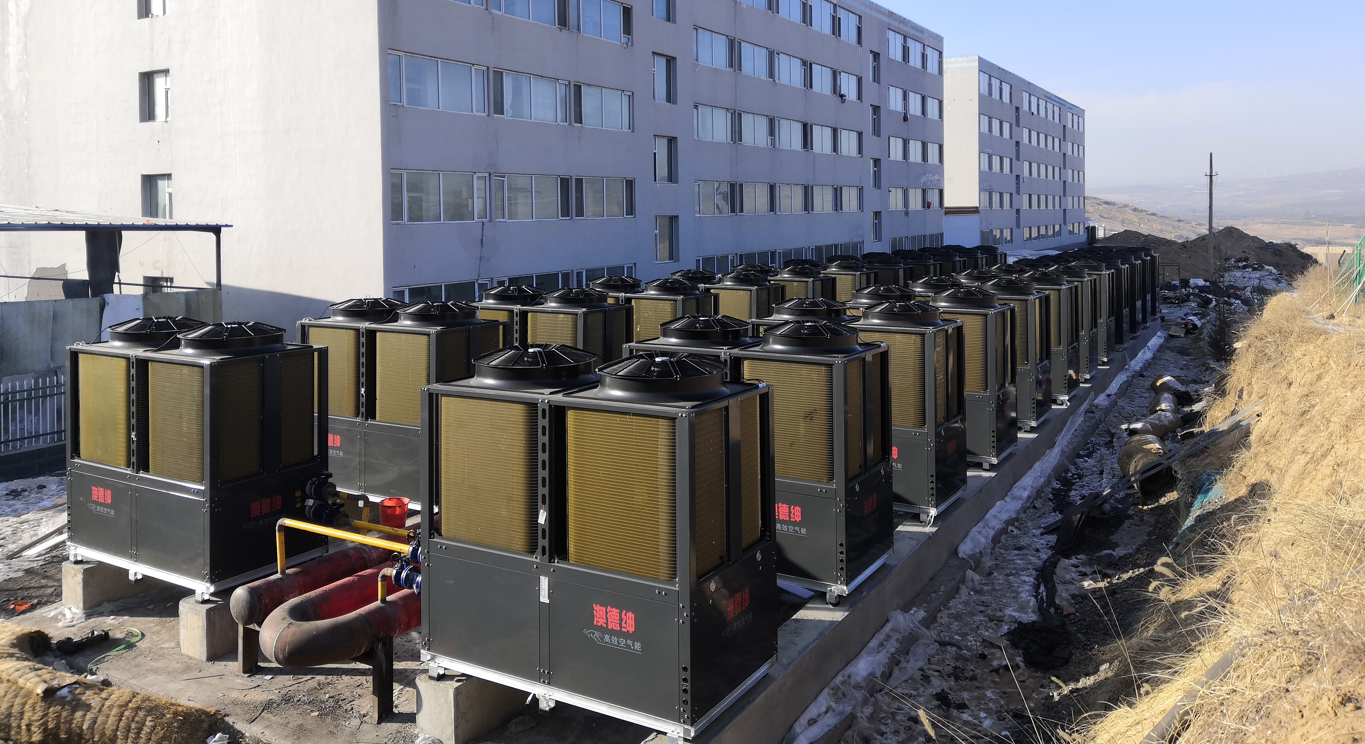 大型集中采暖解決方案-山西朔州平魯區茂華下梨園煤業6萬平米采暖項目（24臺50P）